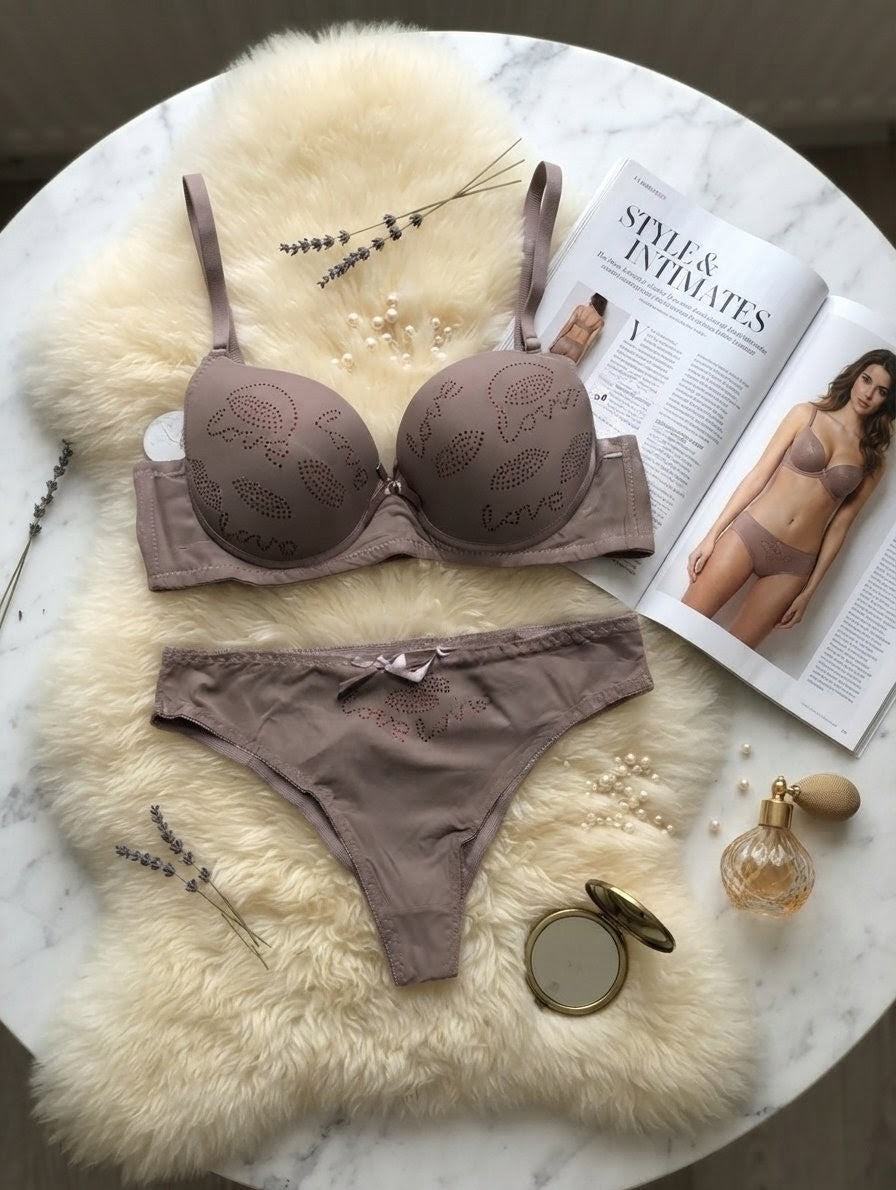 Love Rhinestone Push-Up Bra Set with Sparkling Lip Detail