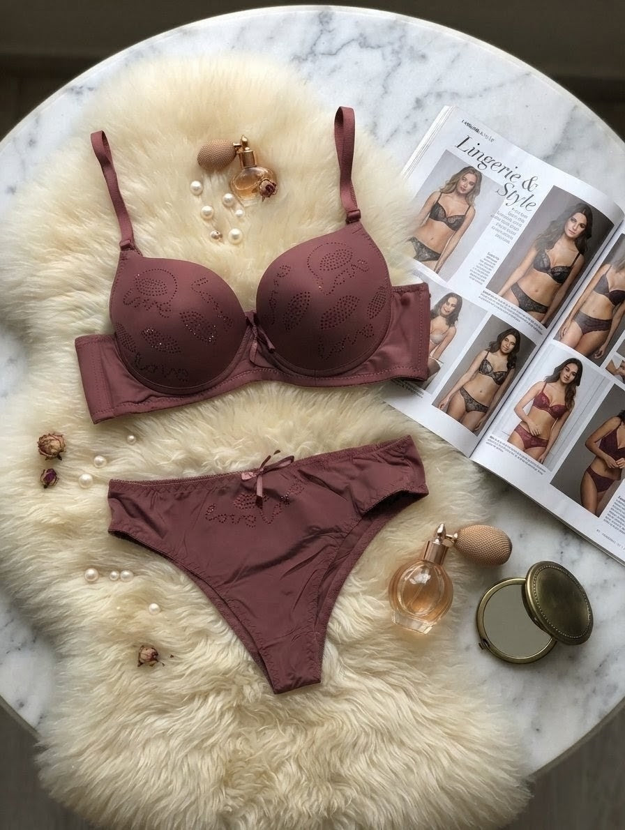 Love Rhinestone Push-Up Bra Set with Sparkling Lip Detail